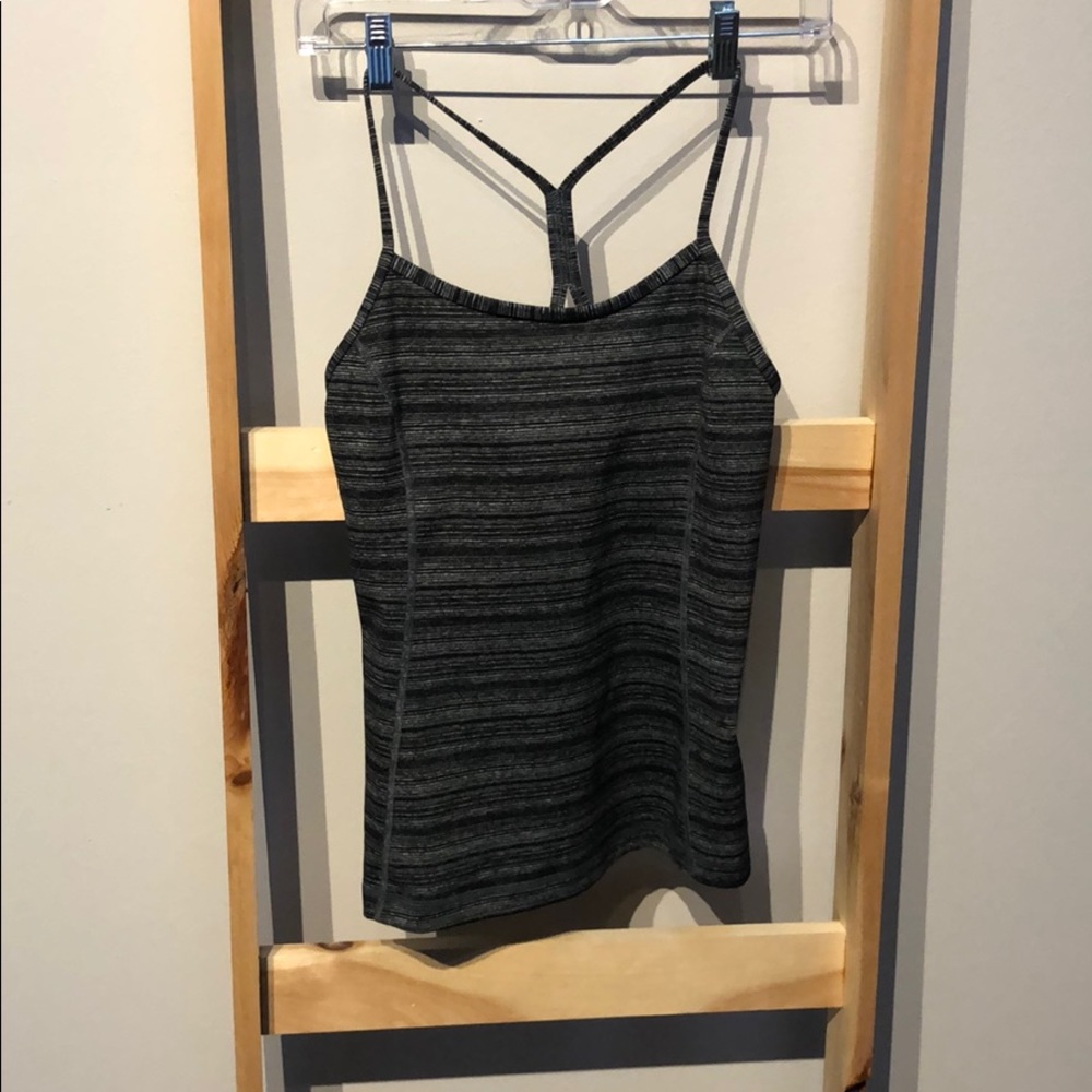 UNDER ARMOUR tank 💪🏽